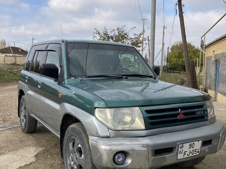 Mitsubishi Pajero io 1998