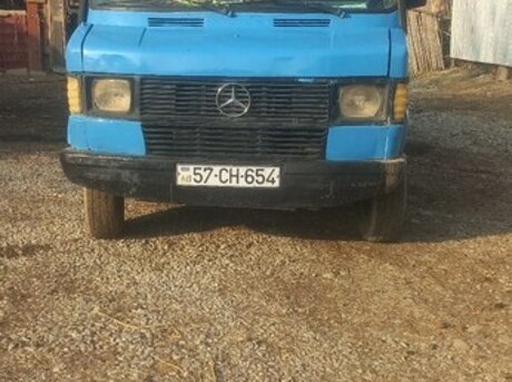 Mercedes 208 D 1993