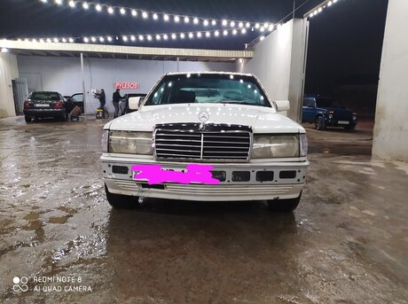 Mercedes 190 1990