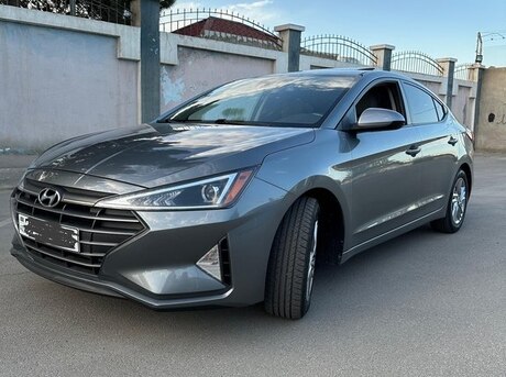 Hyundai Elantra 2018