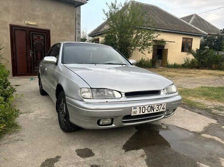 Hyundai Elantra 1995