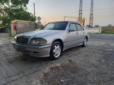 Mercedes C 220 d 2000
