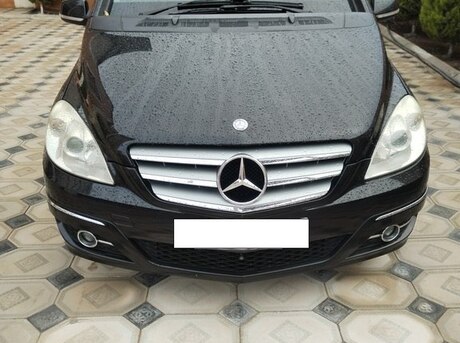 Mercedes B 180 2010