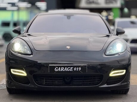 Porsche Panamera Turbo