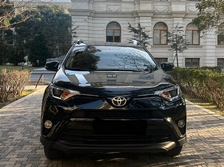 Toyota RAV4 2018