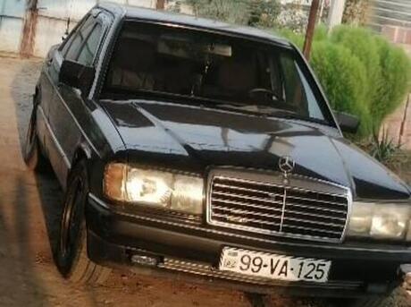 Mercedes 190 1990