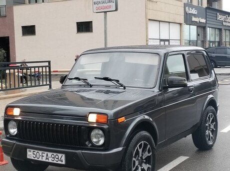 LADA (VAZ) Niva 2017