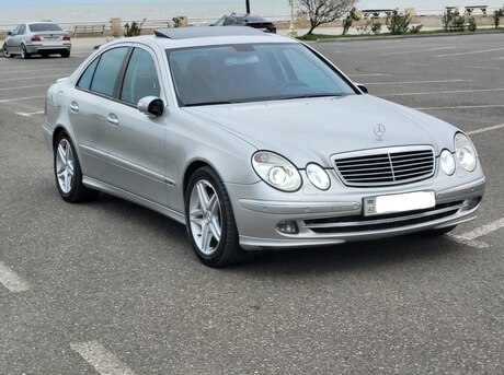 Mercedes E 270