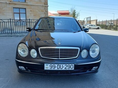Mercedes E 240 2004