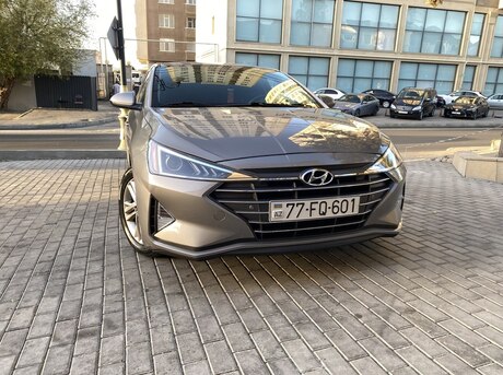 Hyundai Elantra