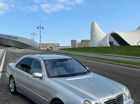 Mercedes E 200 2000