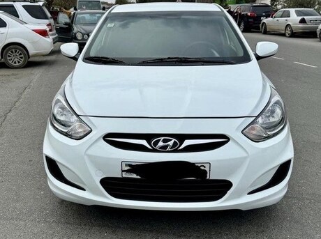 Hyundai Accent 2012