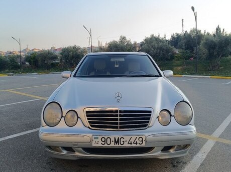 Mercedes E 200 2001