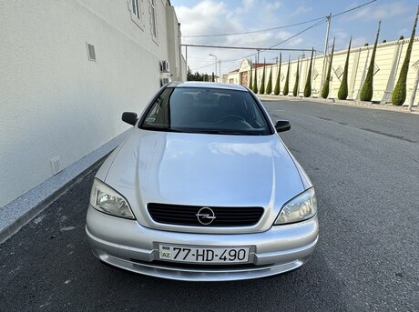 Opel Astra 2005