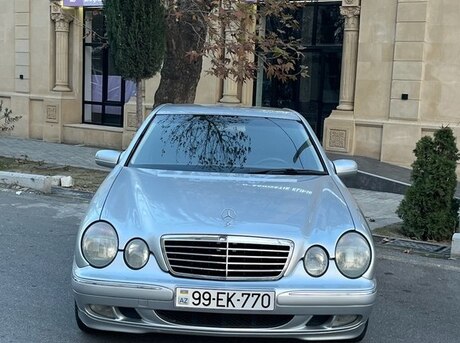 Mercedes E 240 2000