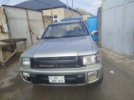 Infiniti QX4 1998