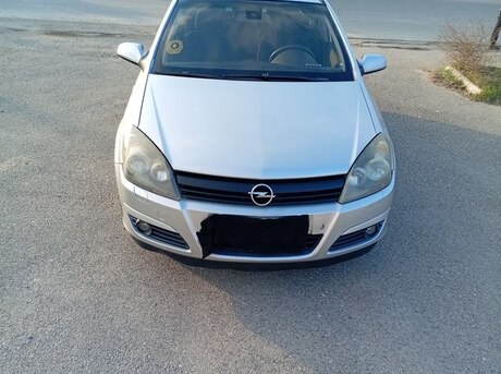 Opel Astra 2004