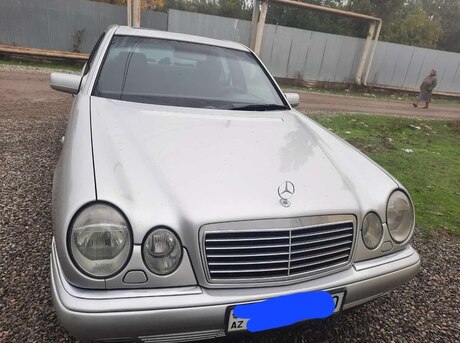 Mercedes E 230 1999