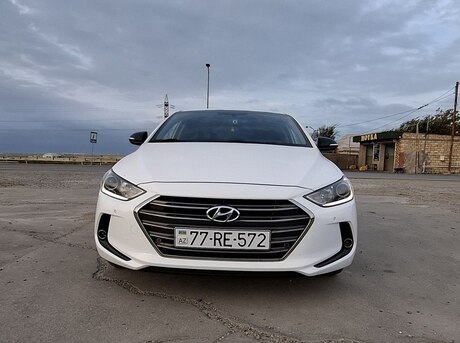 Hyundai Avante 2015