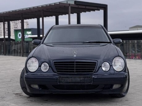 Mercedes E 270 2000