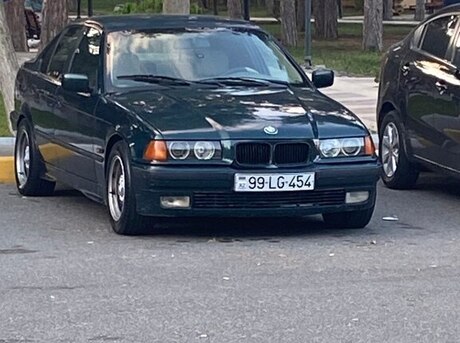 BMW 318 1998