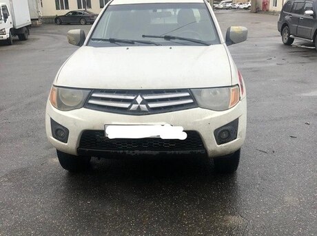 Mitsubishi L200 2008