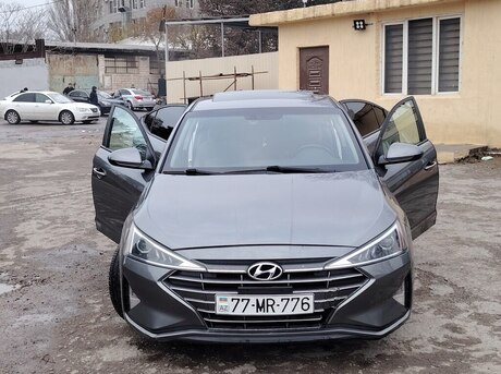 Hyundai Elantra 2019