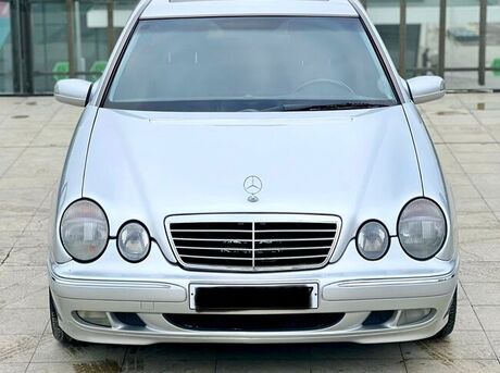 Mercedes E 220 d 2001