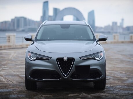 Alfa Romeo Stelvio 2017
