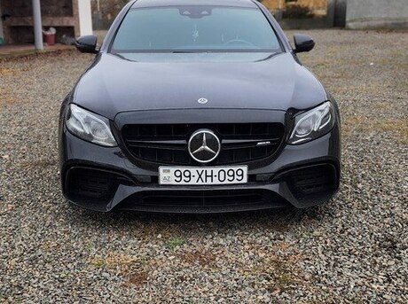 Mercedes E 300 4MATIC 2017