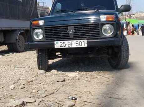 LADA (VAZ) Niva 1998