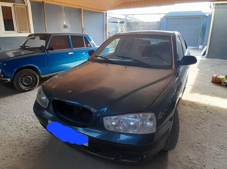 Hyundai Elantra 2001
