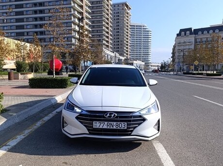 Hyundai Elantra 2018