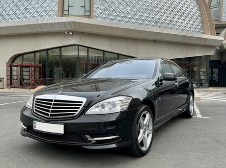 Mercedes S 500