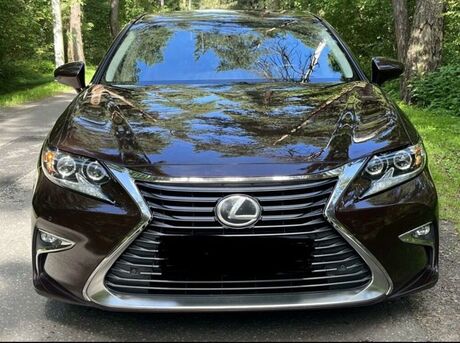 Lexus ES 200 2016
