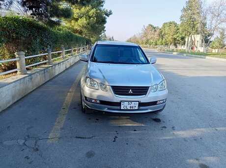 Mitsubishi Airtrek 2001
