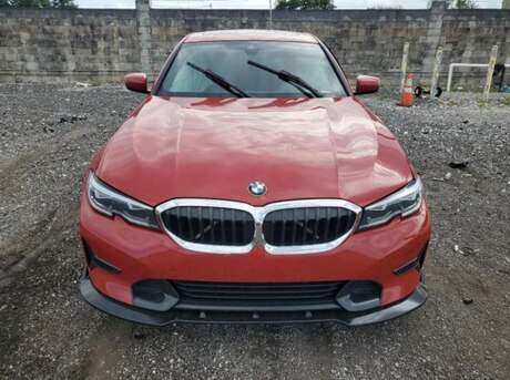 BMW 330