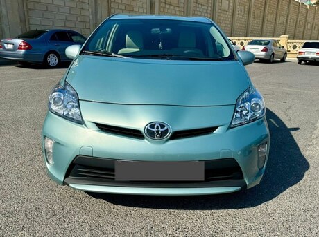 Toyota Prius 2015