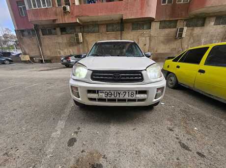 Toyota RAV4 2001