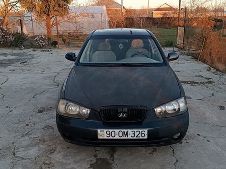 Hyundai Elantra 2001