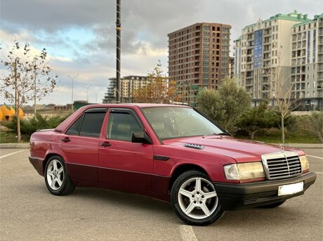 Mercedes 190 1990