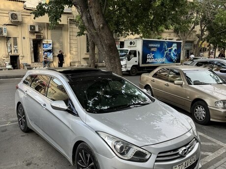 Hyundai i40 2012