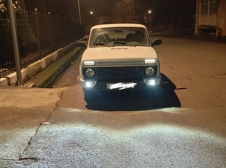LADA (VAZ) Niva 2012