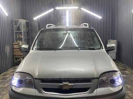 Chevrolet Niva 2014