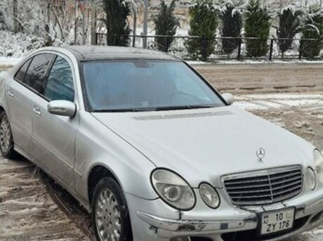 Mercedes E 220 d 2002