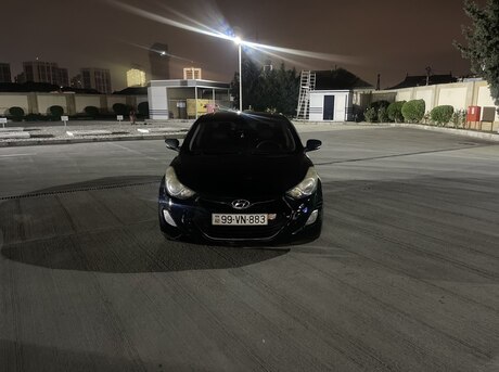 Hyundai Elantra 2013