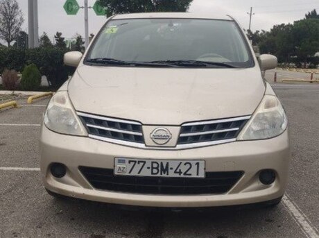 Nissan Tiida 2011