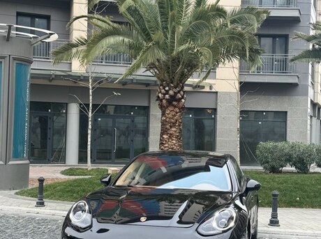 Porsche Panamera 4S Executive