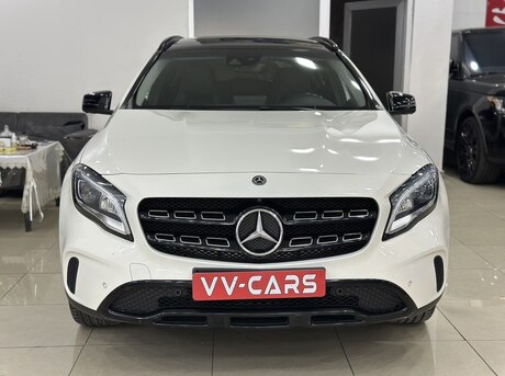 Mercedes GLA 180