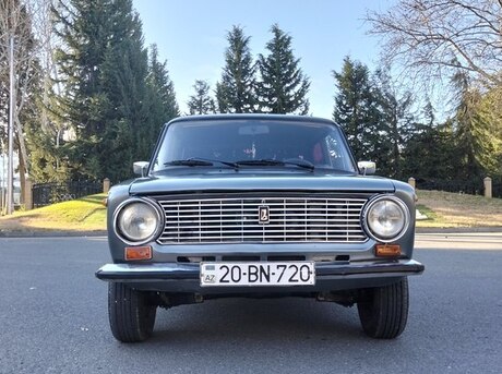 LADA (VAZ) 21013 1982